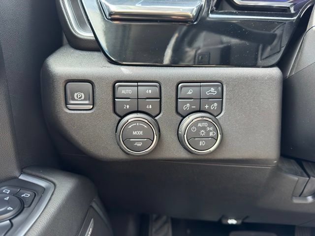 Certified 2024 Chevrolet Silverado 1500 RST w/ Convenience Package II AWD/4WD image 33
