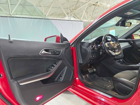 Used 2015 Mercedes-Benz CLA 250 4MATIC image 19
