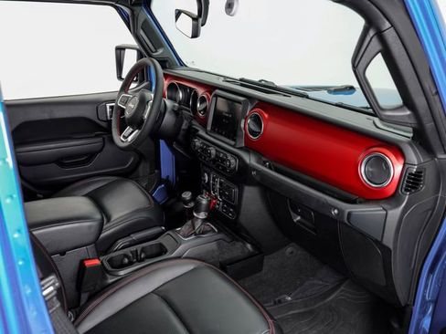 Used 2023 Jeep Gladiator Rubicon w/ LED Lighting Group AWD/4WD image 22
