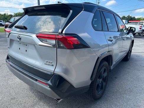 Used 2019 Toyota RAV4 XSE w/ XSE Weather Package AWD/4WD image 3