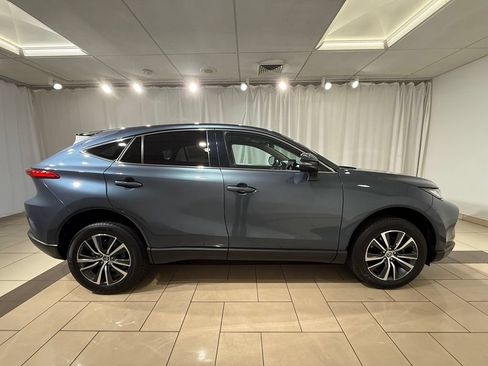 Certified 2023 Toyota Venza LE AWD/4WD image 6