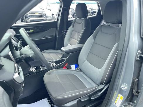 Used 2023 Chevrolet TrailBlazer LS FWD image 17