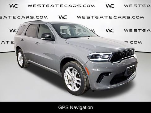 Used 2024 Dodge Durango GT image 2