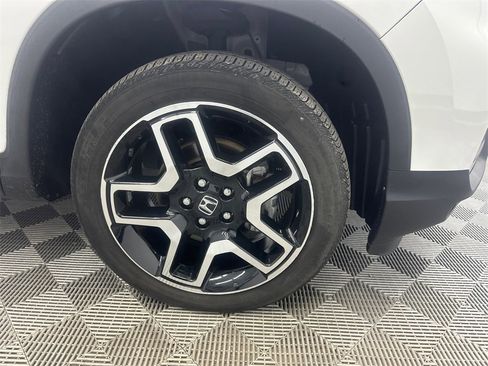 Used 2023 Honda Passport Elite image 14
