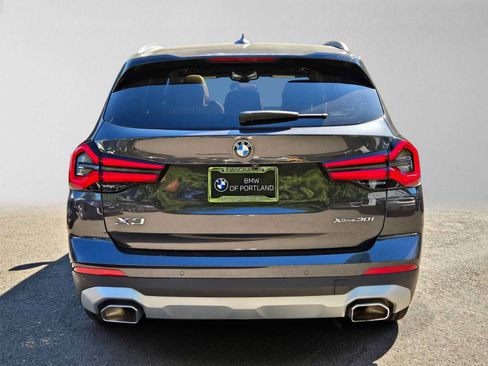 Used 2023 BMW X3 xDrive30i w/ Premium Package AWD/4WD image 4
