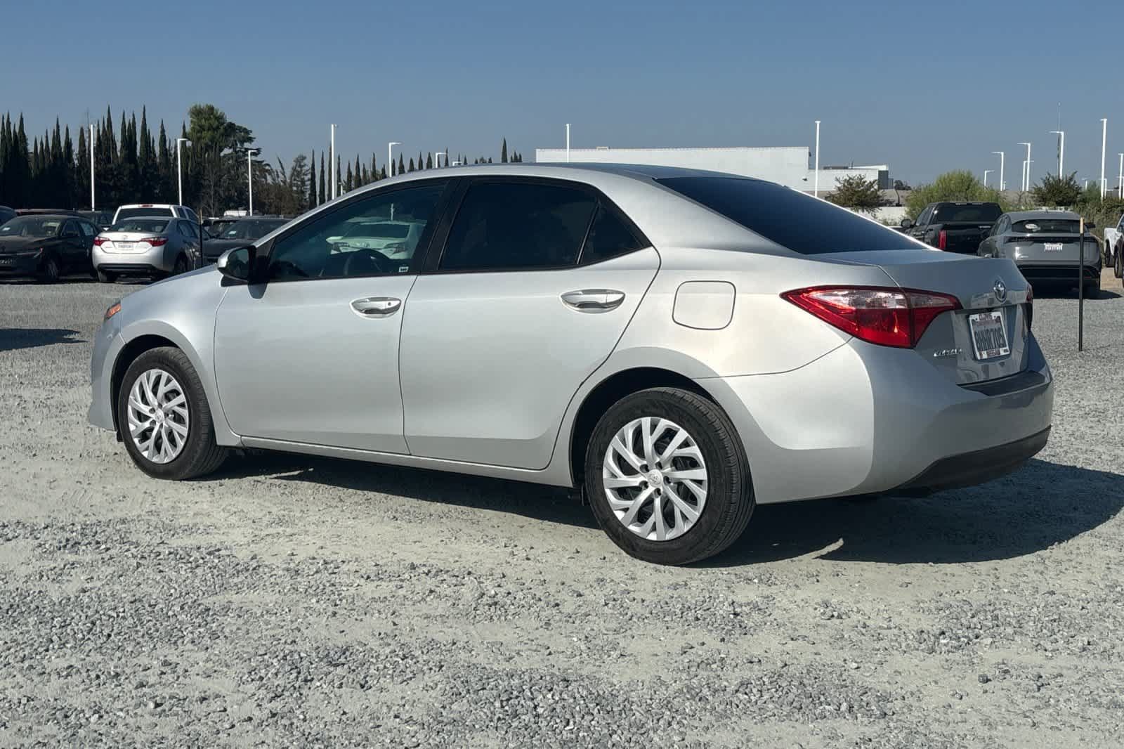 Used 2019 Toyota Corolla LE FWD image 7