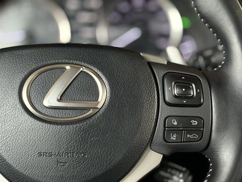 Used 2019 Lexus IS 300 image 22