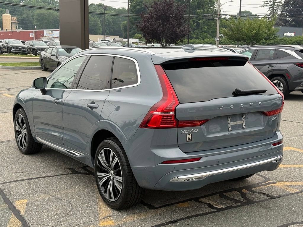 Used 2023 Volvo XC60 B6 Ultimate AWD/4WD image 3