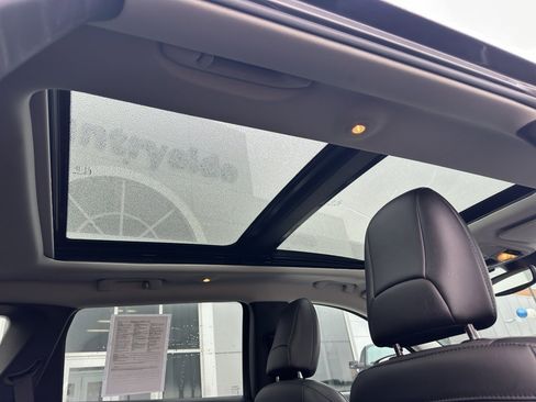 Used 2021 Jeep Cherokee Limited image 23