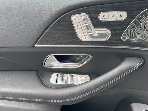 New 2026 Mercedes-Benz GLS 450 4MATIC image 11