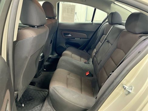 Used 2015 Chevrolet Cruze LT image 21