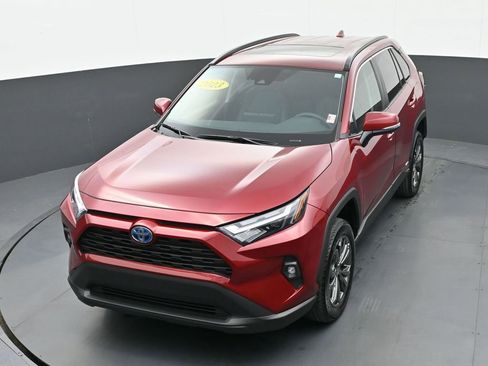 Used 2023 Toyota RAV4 XLE Premium image 38