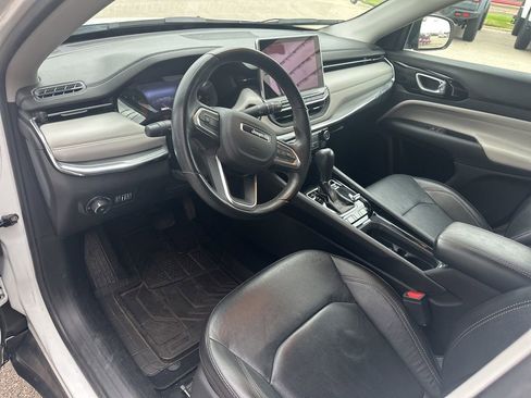 Used 2022 Jeep Compass Limited image 6