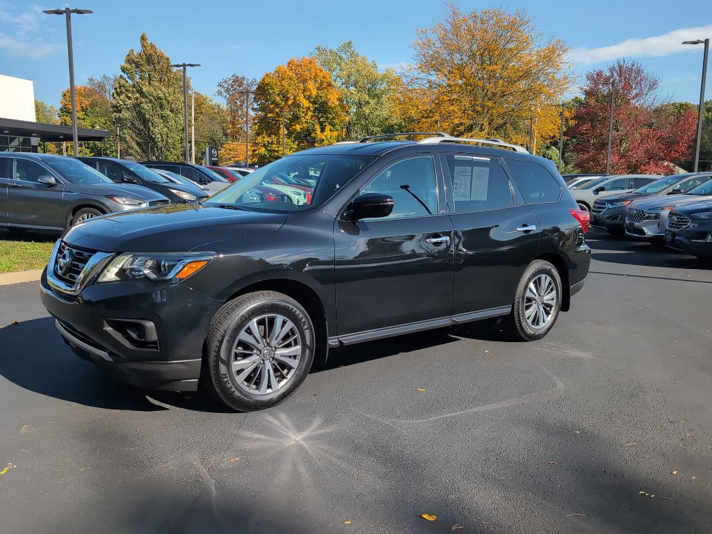 Used 2017 Nissan Pathfinder S AWD/4WD image 24