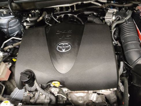 Used 2020 Toyota Highlander Limited image 30