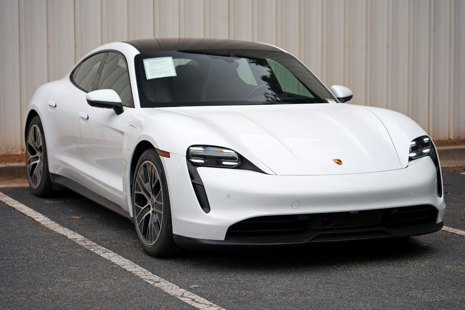 Used 2022 Porsche Taycan RWD image 55