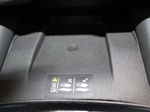 Used 2025 Chevrolet Blazer RS image 43