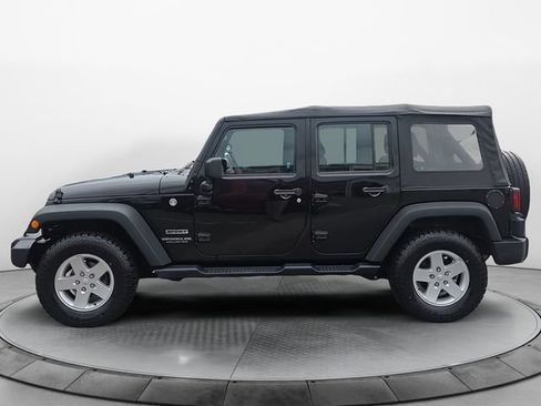 Used 2016 Jeep Wrangler Unlimited Sport w/ Connectivity Group AWD/4WD image 2