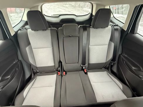 Used 2019 Ford Escape SE image 31