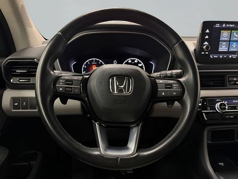 Used 2023 Honda Pilot EX-L image 17