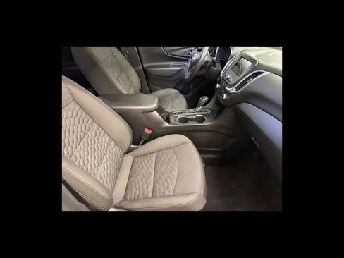 Used 2019 Chevrolet Equinox LT w/ Driver Convenience Package image 18