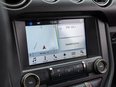 Used 2017 Ford Mustang Shelby GT350 image 34