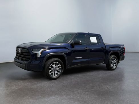 Used 2022 Toyota Tundra SR5 w/ Convenience Package RWD image 7