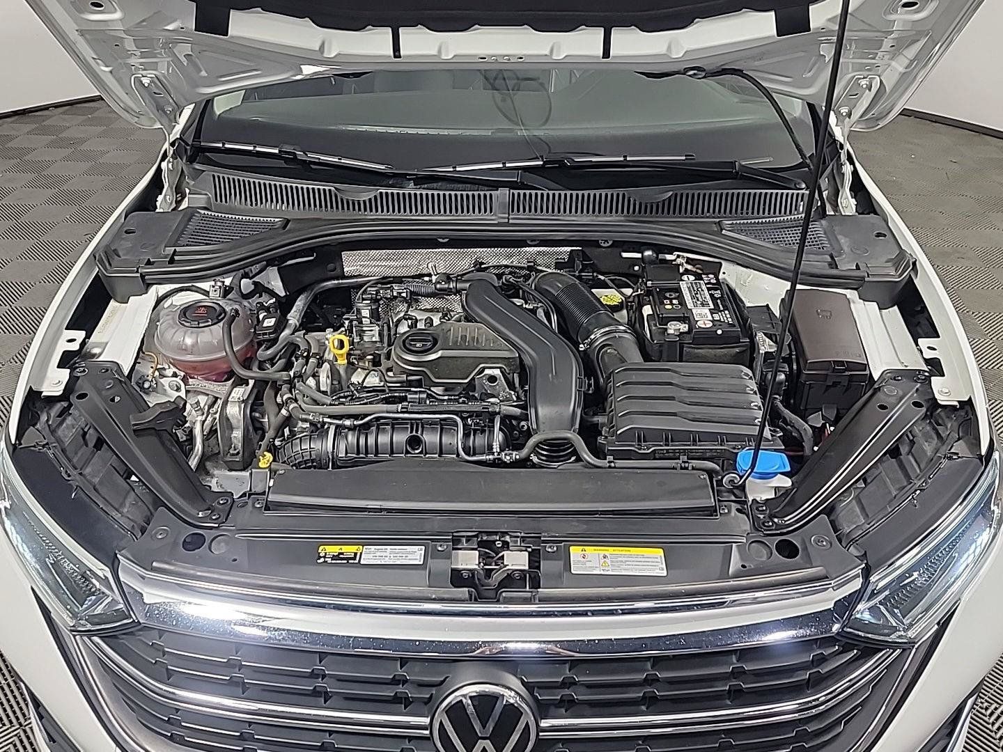 Used 2022 Volkswagen Jetta SEL FWD image 14