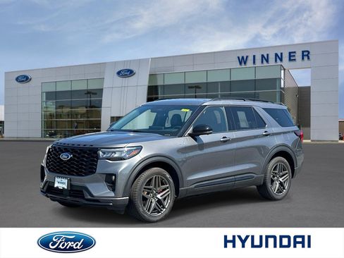 Used 2025 Ford Explorer ST-Line w/ ST-Line Street Pack AWD/4WD image 1