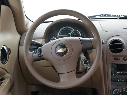 Used 2009 Chevrolet HHR LT FWD image 16