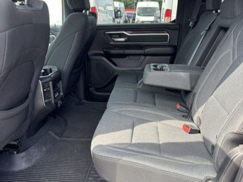 Used 2019 RAM 1500 Big Horn AWD/4WD image 10