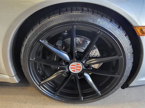 Used 2006 Porsche 911 Carrera 4 image 9