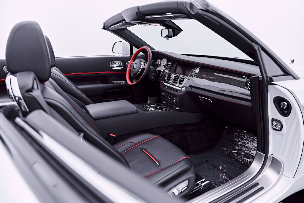 Used 2020 Rolls-Royce Dawn RWD image 43