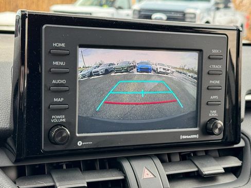 Used 2021 Toyota RAV4 XLE image 33