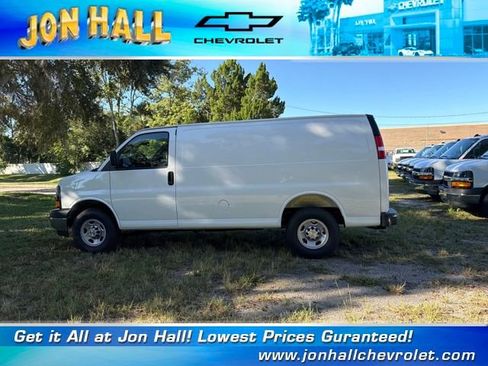 New 2025 Chevrolet Express 2500 w/ Driver Convenience Package image 5