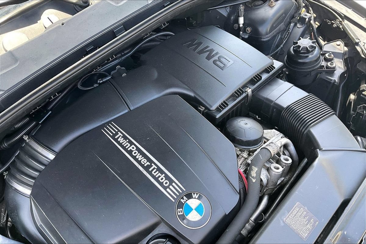 Used 2012 BMW 135i Convertible RWD image 27