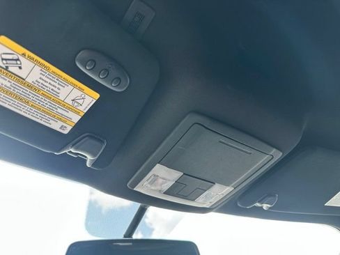 Used 2019 Ford Explorer XLT w/ Equipment Group 202A FWD image 44