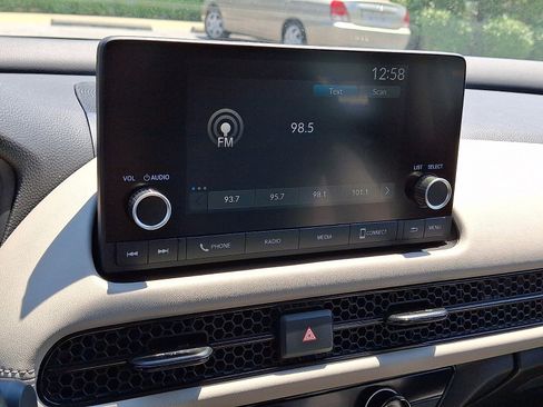 Used 2025 Honda HR-V LX image 16