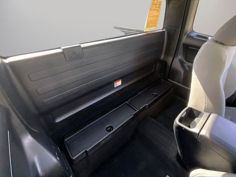 Used 2022 Toyota Tacoma SR RWD image 24