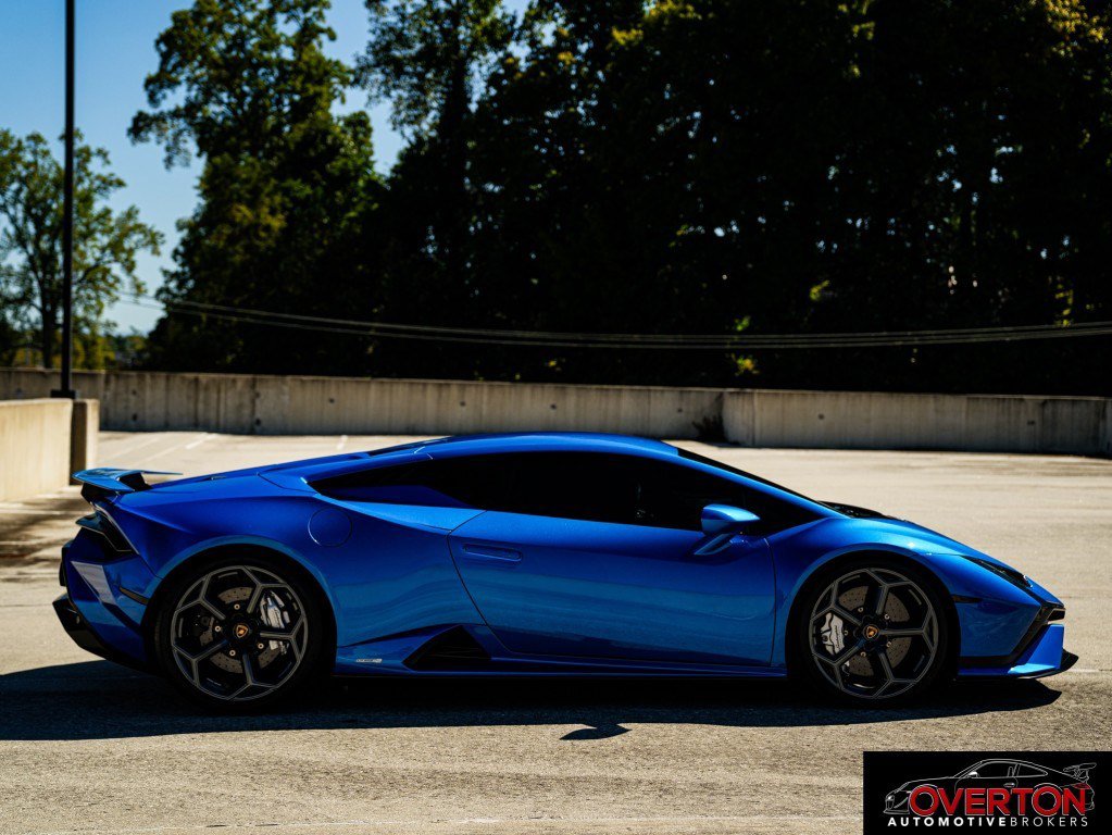 Used 2023 Lamborghini Huracan Tecnica RWD image 7