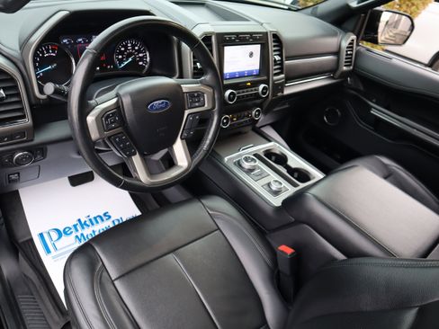Used 2021 Ford Expedition XLT image 29