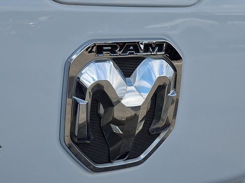 Used 2020 RAM 1500 Big Horn AWD/4WD image 30