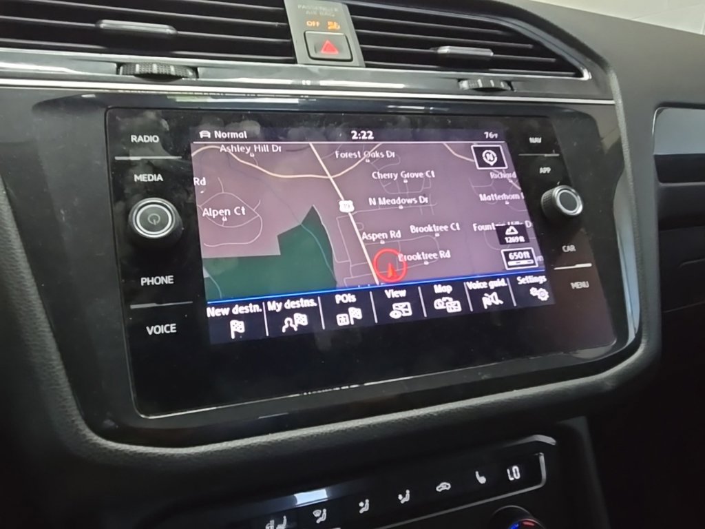 Used 2018 Volkswagen Tiguan SEL Premium AWD/4WD image 30