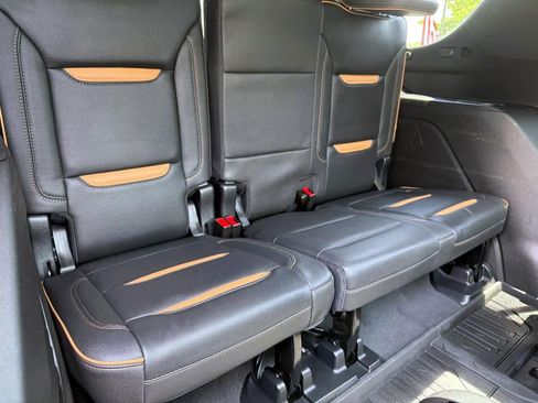 Used 2023 GMC Yukon AT4 w/ AT4 Premium Package AWD/4WD image 13