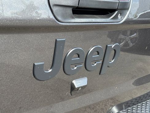 New 2026 Jeep Gladiator Sport image 12