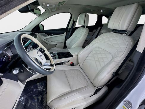 Used 2023 Jaguar F-PACE S image 12