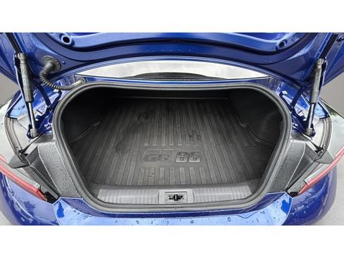 Used 2023 Toyota GR86 Premium RWD image 31