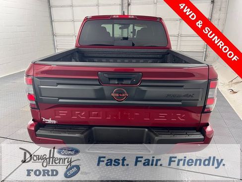 Used 2025 Nissan Frontier PRO-4X image 6