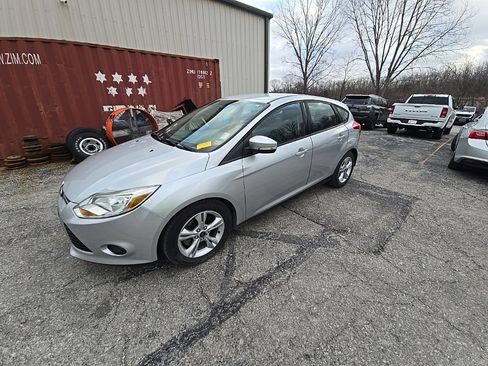 Used 2013 Ford Focus SE image 2