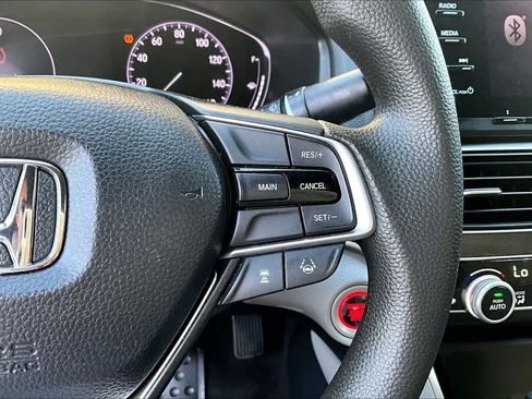 Used 2020 Honda Accord LX image 23